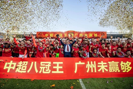 救，还是不救，叶辰几乎没有过多的犹豫。